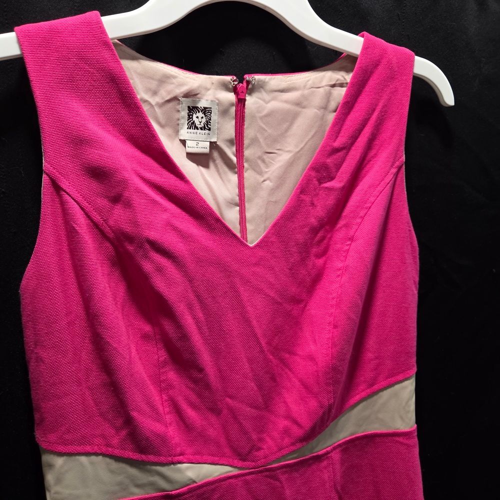 Anne Klein Hot Pink Fuchsia Sheath Cutout Bodycon V Neck Cocktail Dress SZ 2